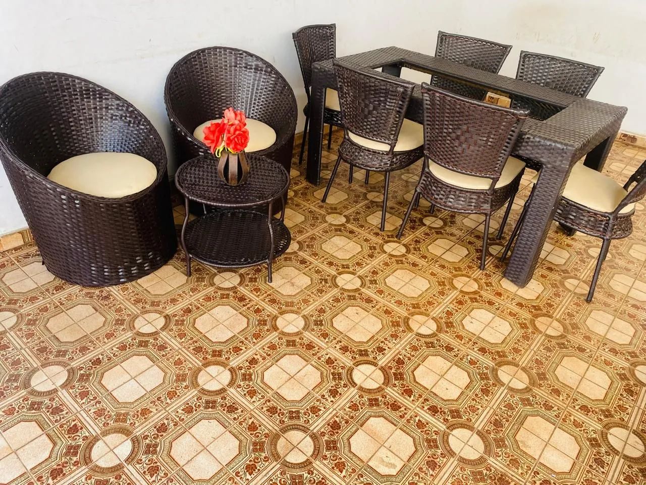 Jogo de mesa e poltronas - Foto 2