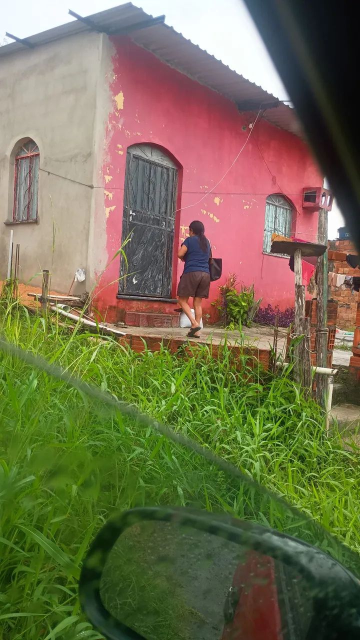 Alugo ou troco 