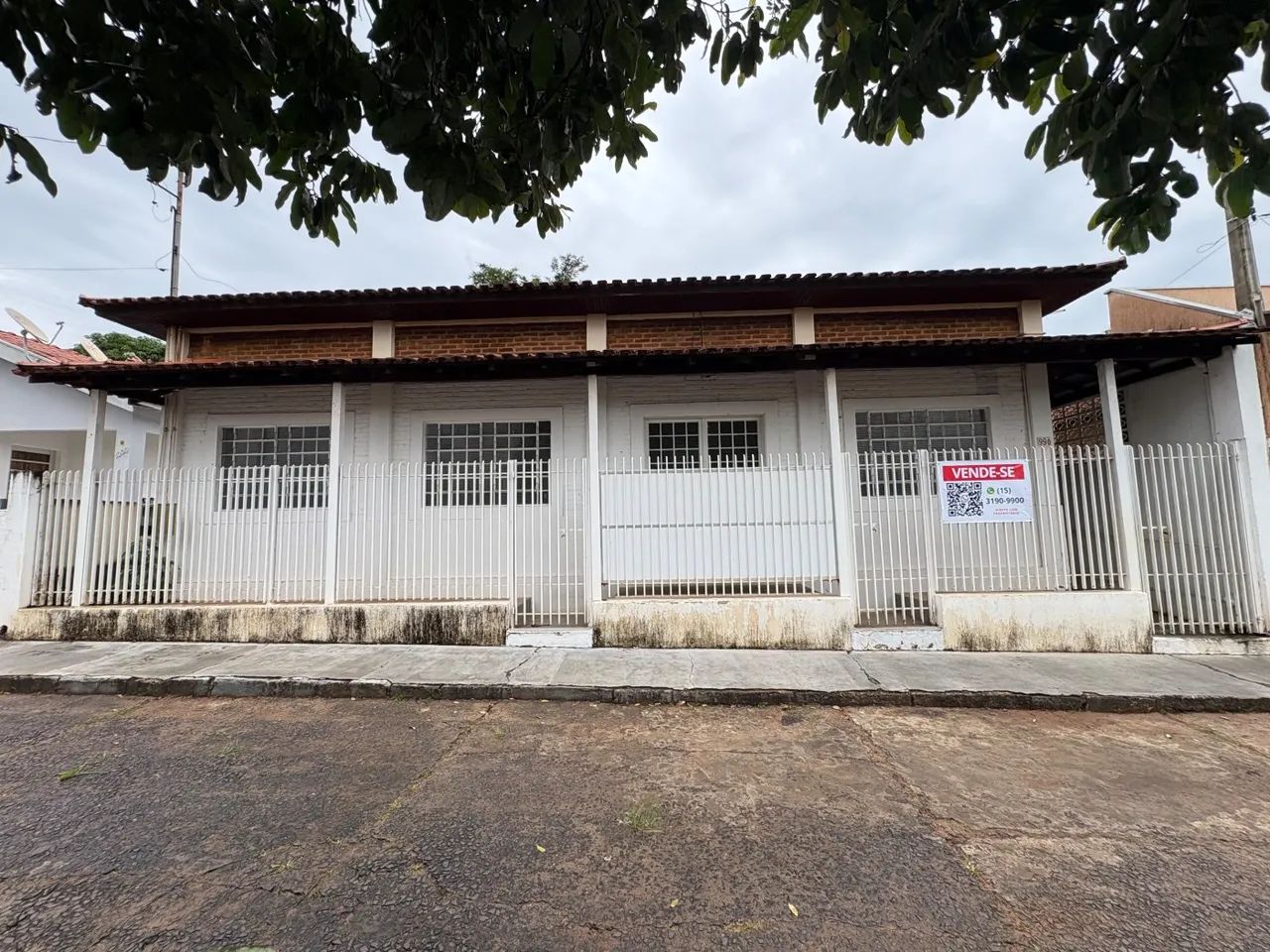 Imóvel Comercial para Venda em Pirajuí, Centro, 1 dormitório, 2 banheiros