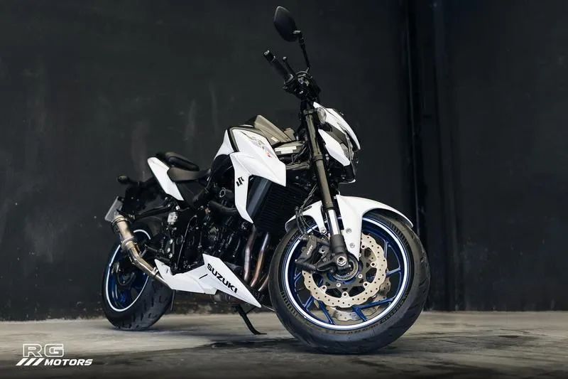 Suzuki 750 2021 - 1494580939 | OLX