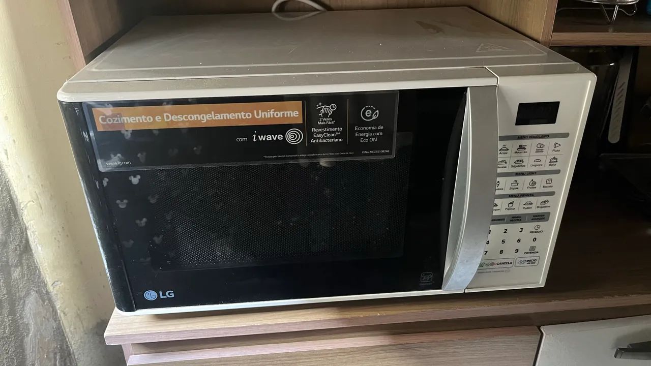 Microondas LG 30L - 800W - Foto 2