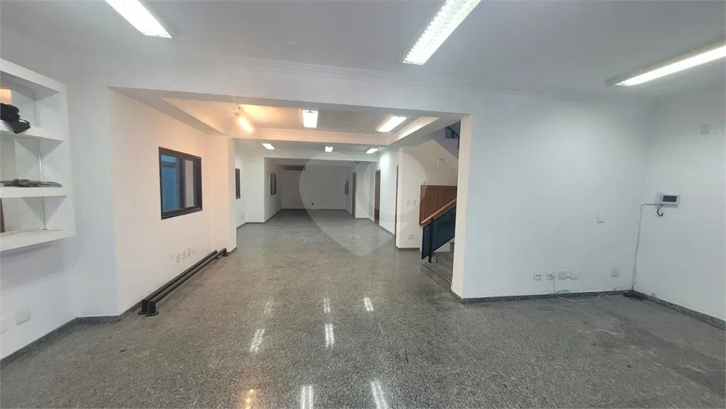 Sobrado com 4 quartos para locação em Liberdade - SP - Foto 4