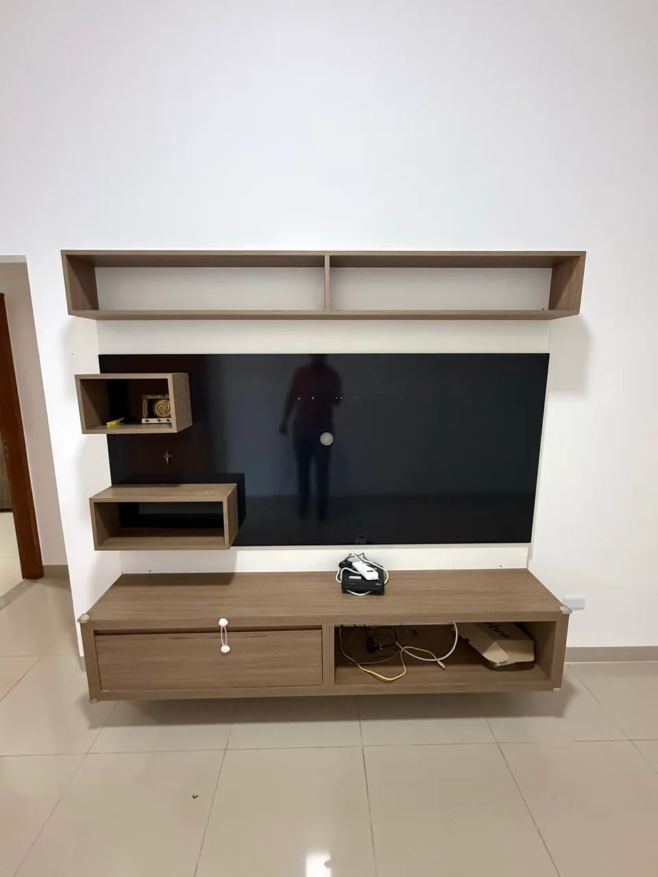 Rack de tv em Mdf bom estado  - Foto 3