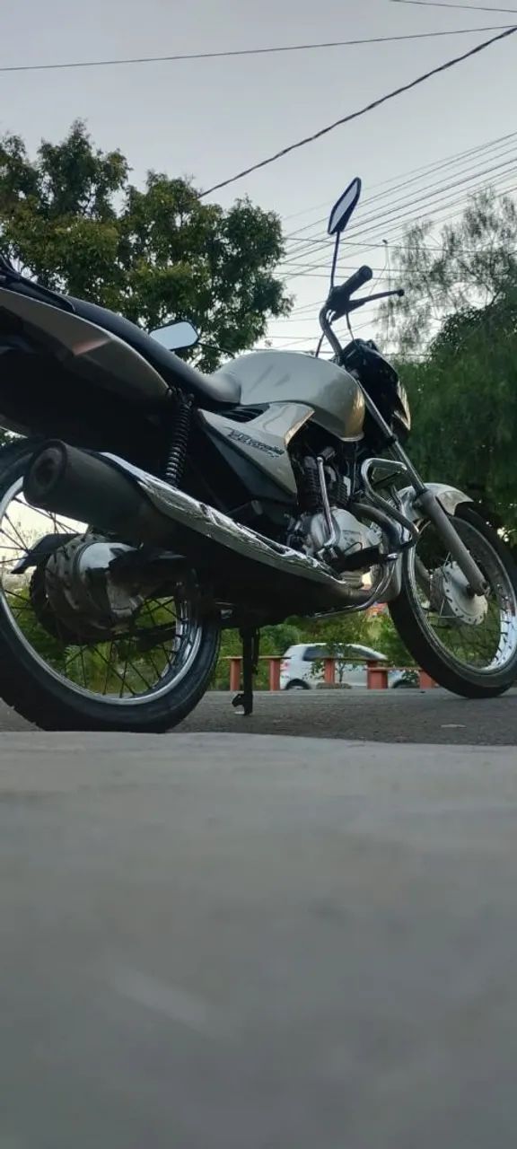 Vendo Titan KS 2009  - Foto 2