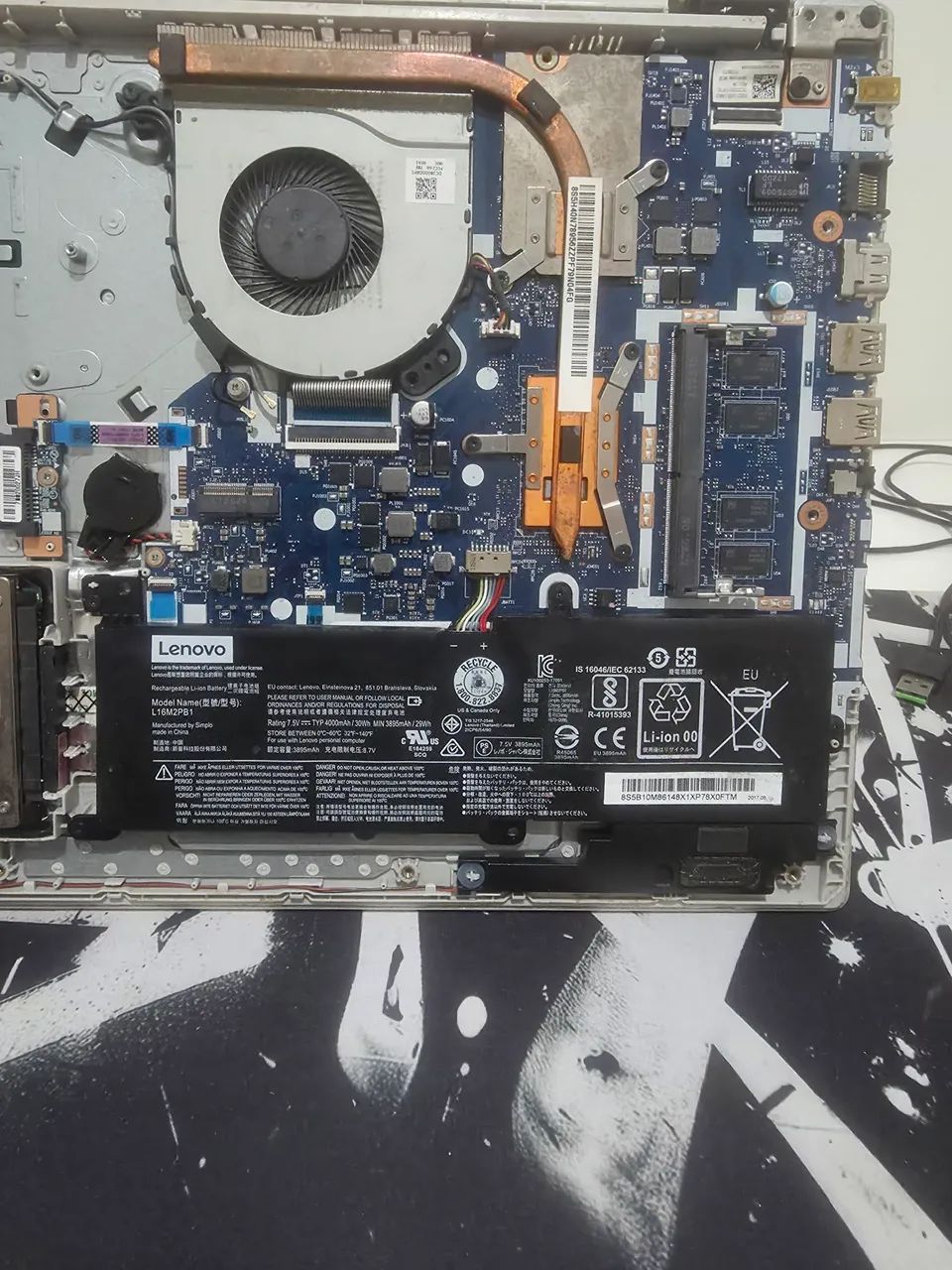 Notebook Lenovo Ideapad 320-15IKB  - Foto 3