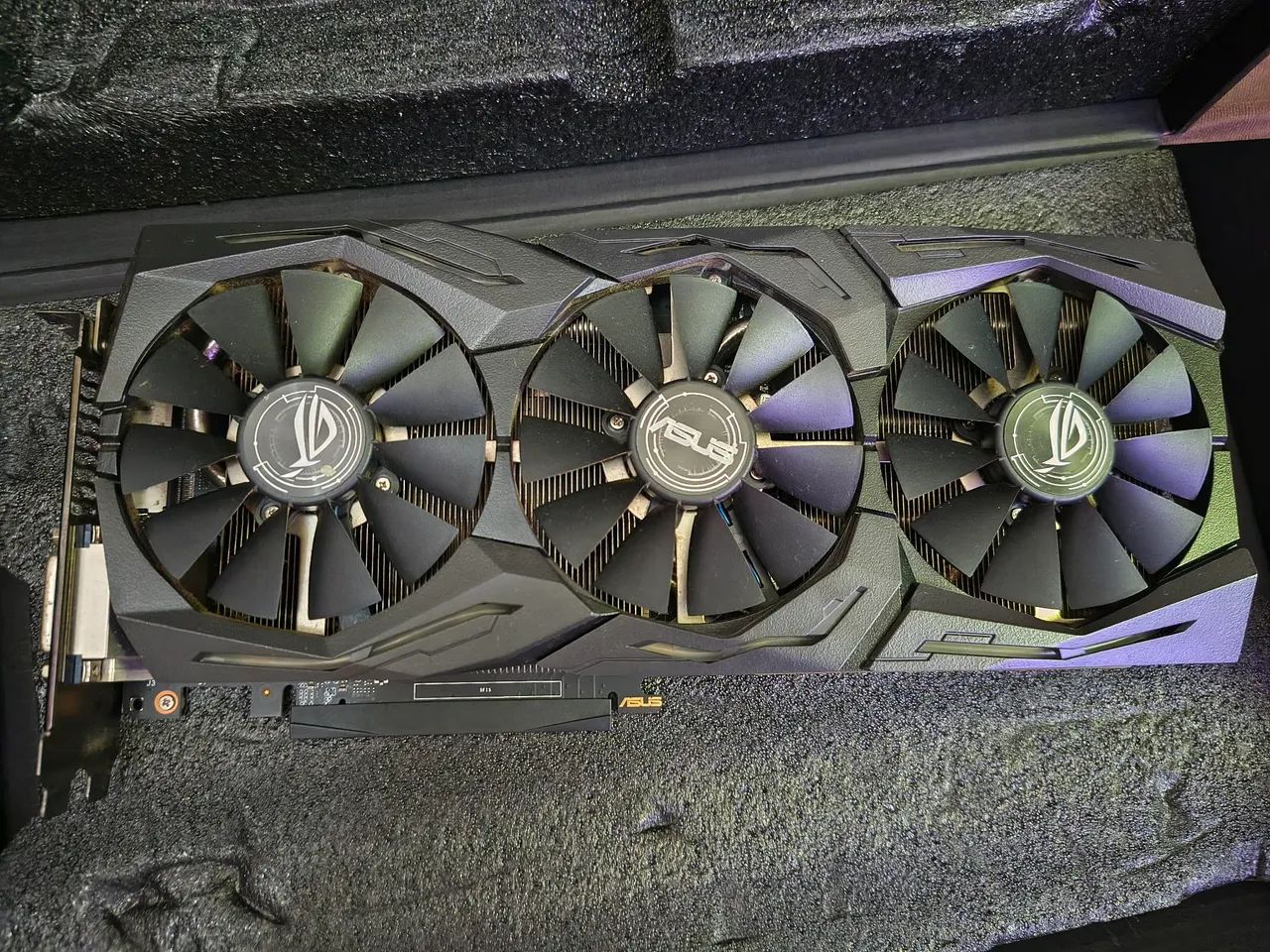 ASUS ROG STRIX GTX 1060 GAMING 6GB 192 BITS - Placas de Vídeo