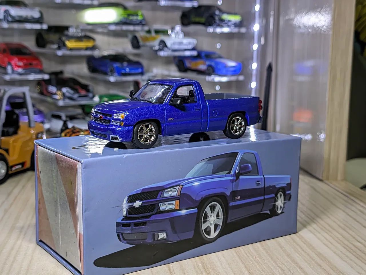 Silverado PARA64 1/64