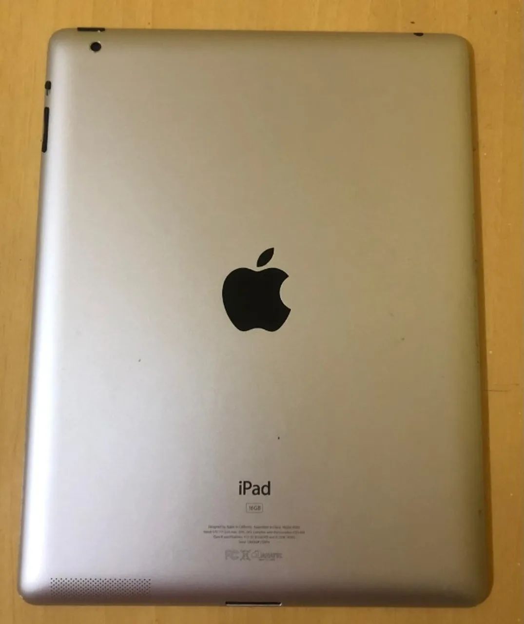 iPad 2 Apple 16GB Wi-Fi Branco + Carregador Original | Excelente