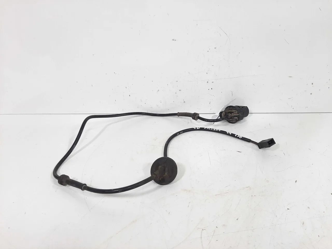 Sensor Abs Traseiro Direito Passat Golf Jetta 2002 A 2006