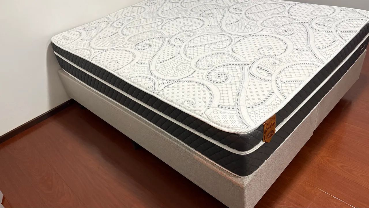 CAMA QUEEN + COLCHÃO - Foto 2