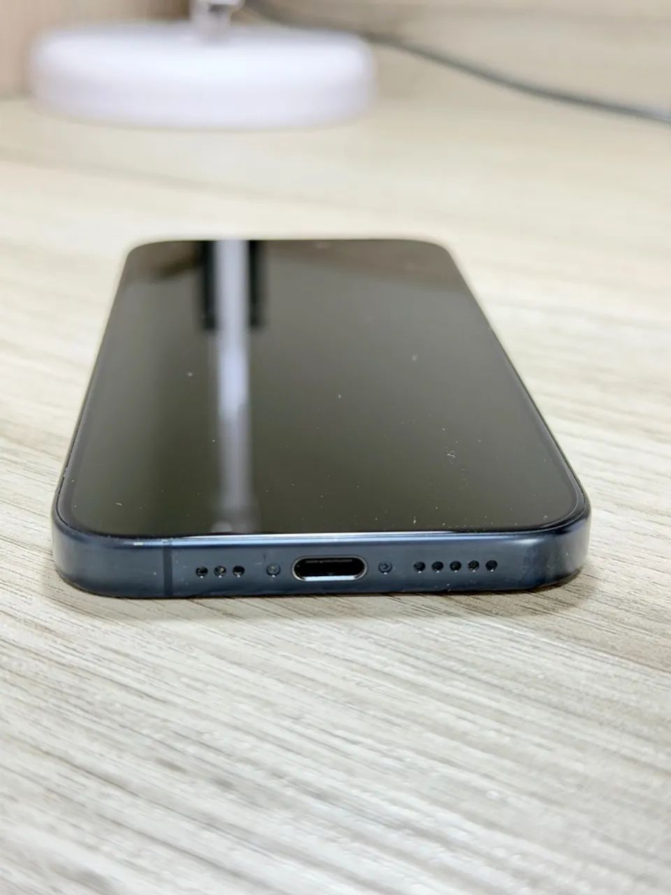 iPhone 15 Pro com caixa e cabo original - Foto 3