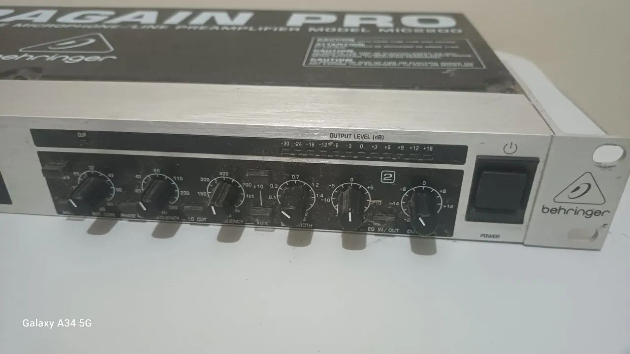 Ultragain Pro Beringher MIC2200 VALVULADO. GANHO DE VOZ! - Foto 3