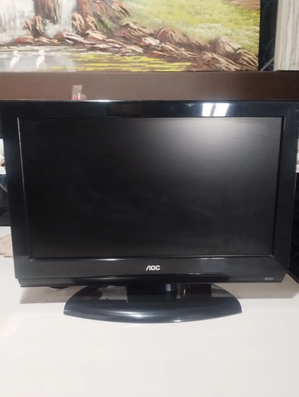 TV AOC 19 