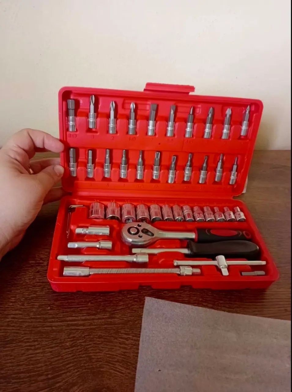 たっか出品 Kit de Ferramentas 46 Peças para Automóveis - Maleta Completa com
