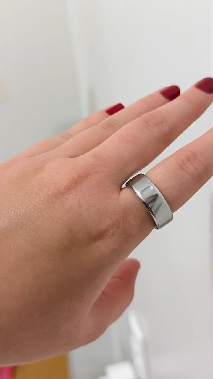 Oura ring 4 tamanho 8 usado perfeito estado