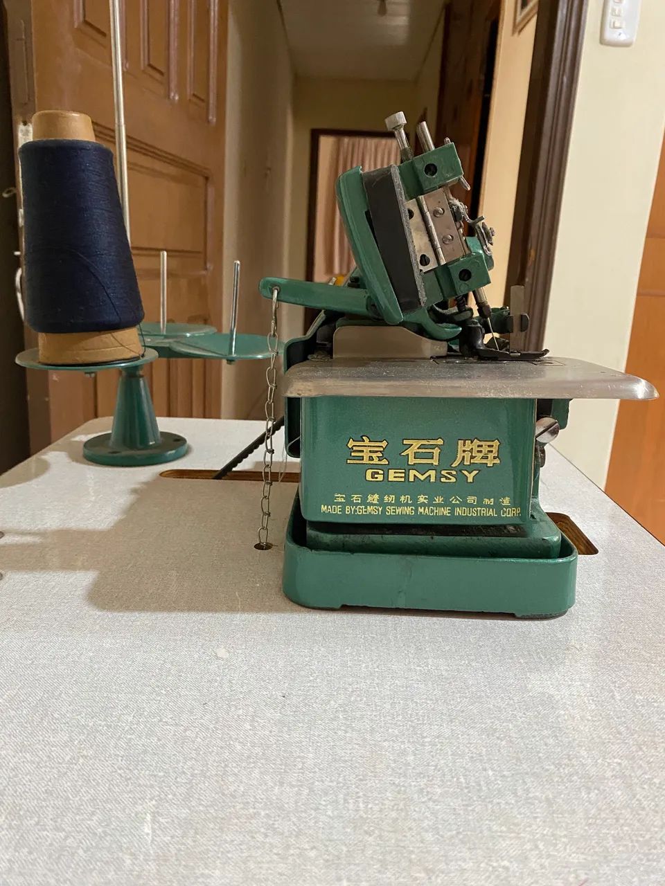 Maquina Overlock  - Foto 5