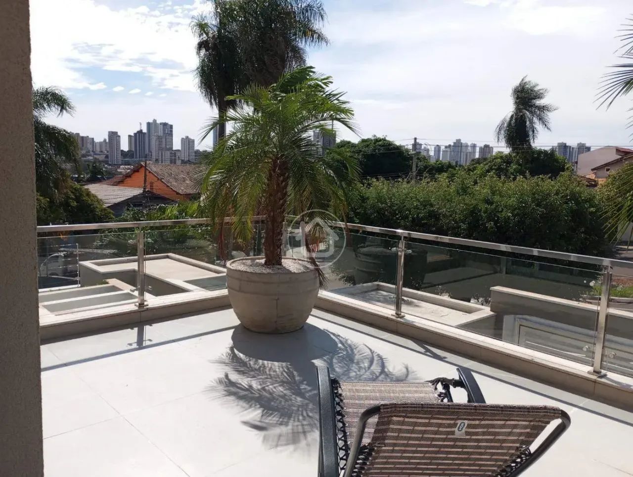 SOBRADO 4 DORMITORIS SENDO 2 SUITES - Foto 5