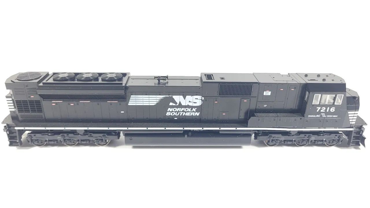 Locomotiva HO Kato SD80MAC Norfolk Southern #7216 - Hobbies e