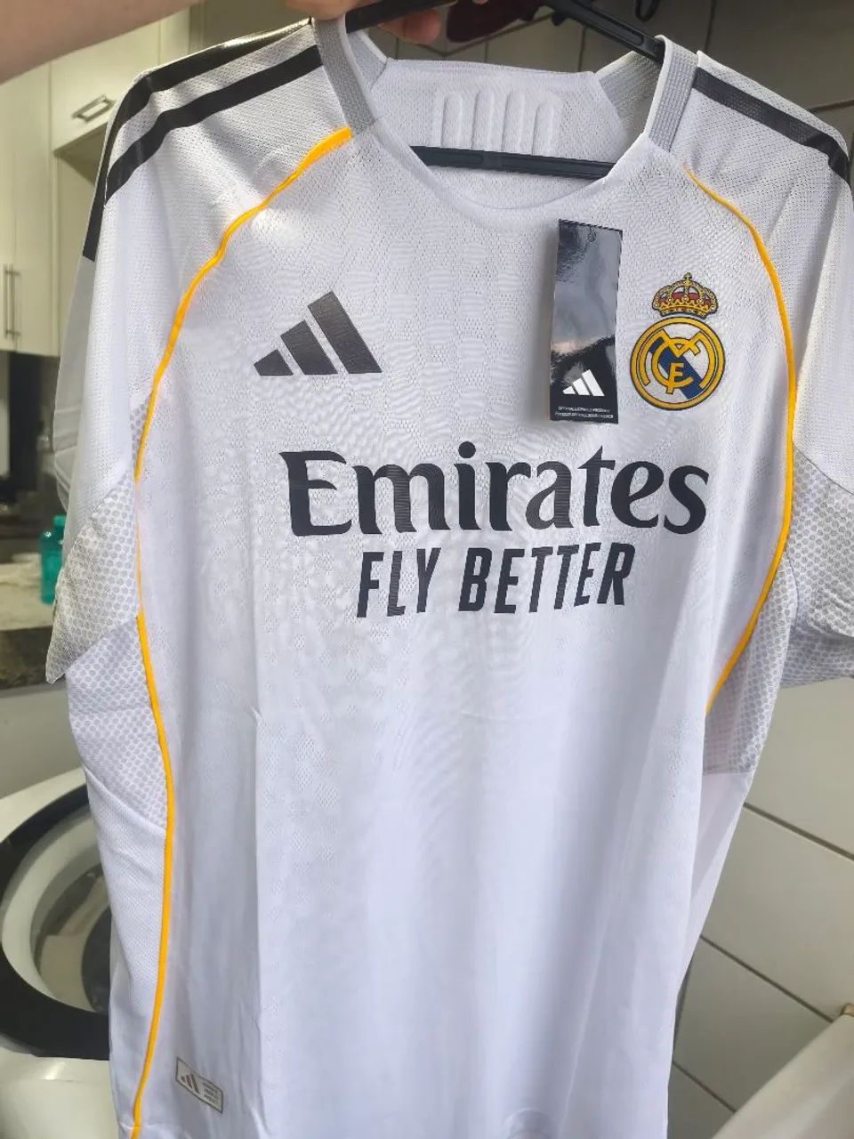 CAMISA VERSÃO JOGADOR REAL MADRID - 25/26 - Foto 2