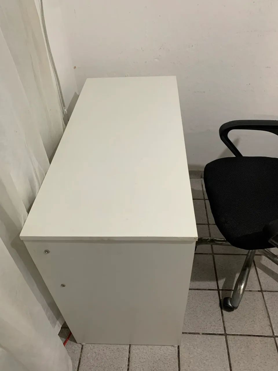 Escrivaninha + Cadeira giratória com pistão - Foto 2