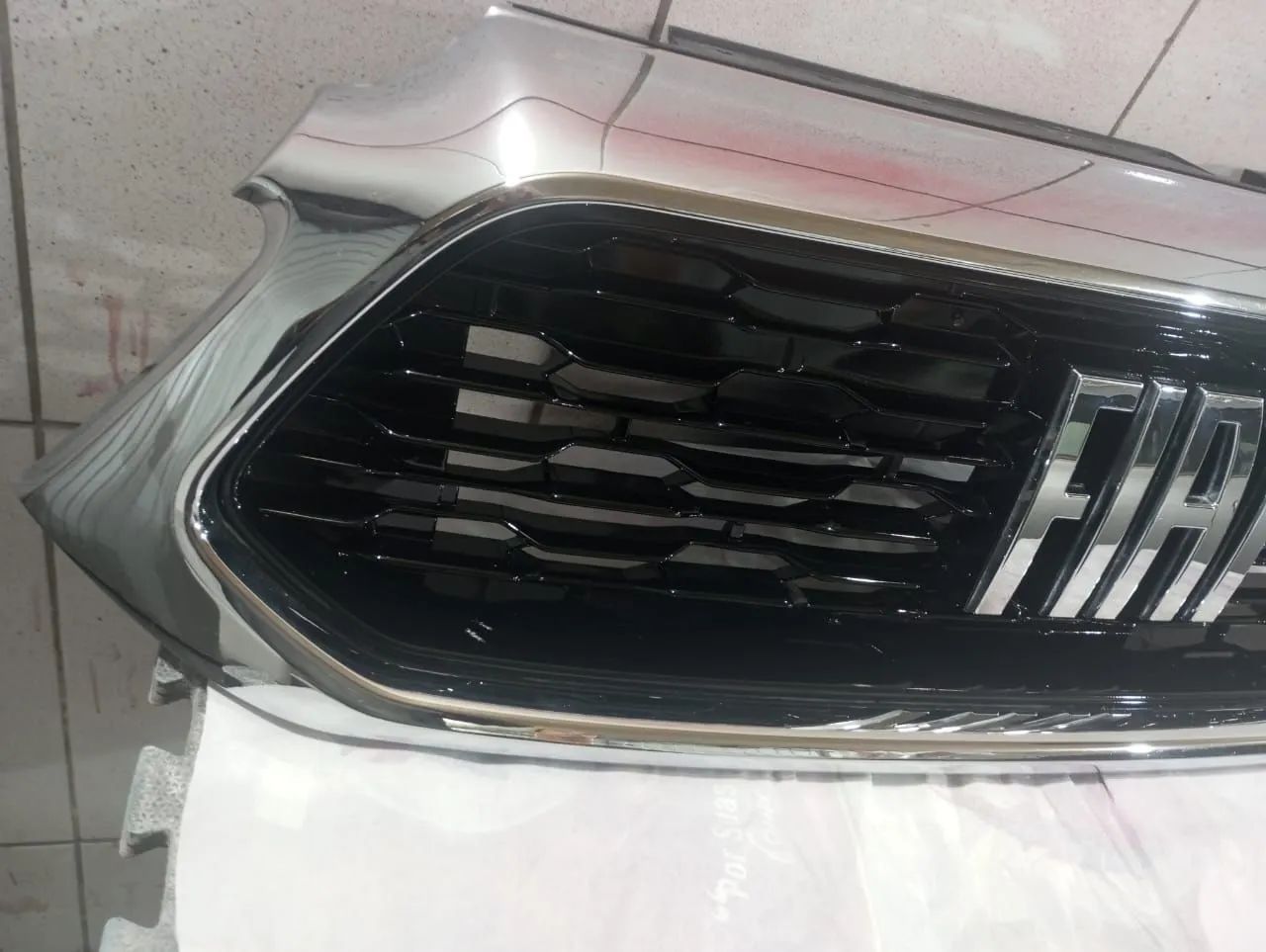 Grade Van Grade da Fiat Toro - Peças para carros, vans e utilitários - São Marcos ...