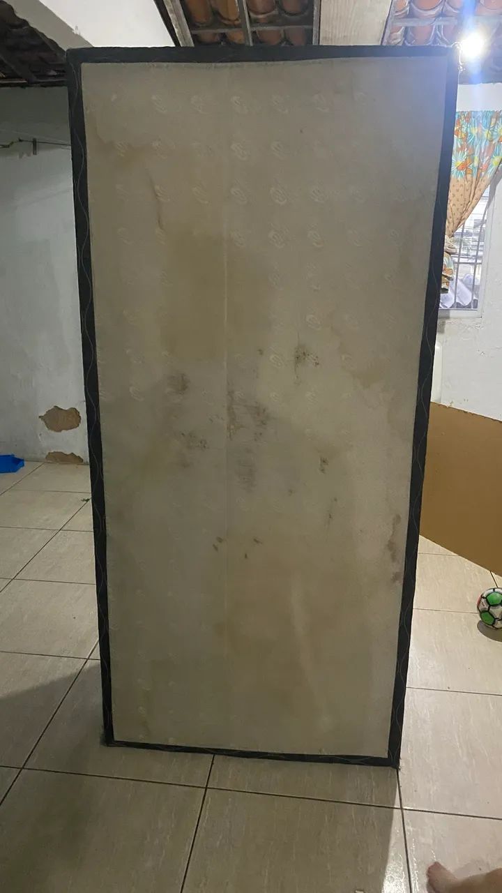 Vendo base de cama box solteiro  - Foto 2