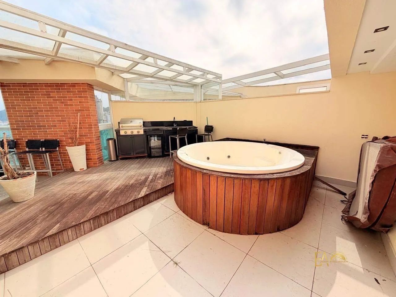 Cobertura Duplex Porteira Fechada com Vista Mar na Pompéia  Santos - Foto 2