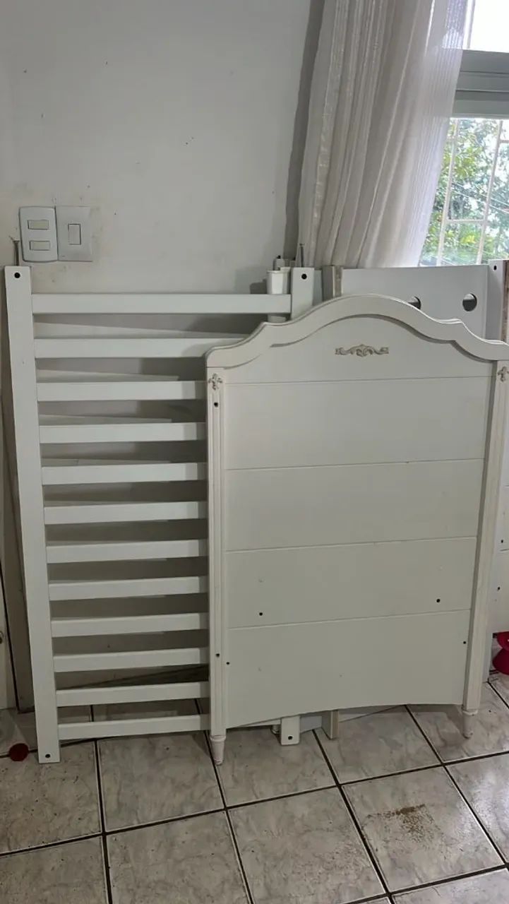 Berço que vira cama 