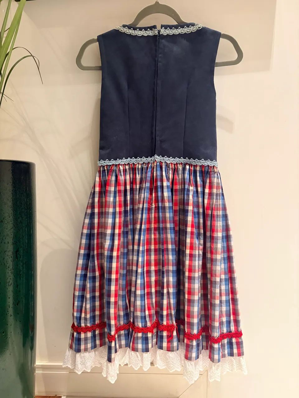 Traje Típico Alemão Infantil/Juvenil Dirndl (Tamanho 12) - Odete Trajes Blumenau - Foto 4