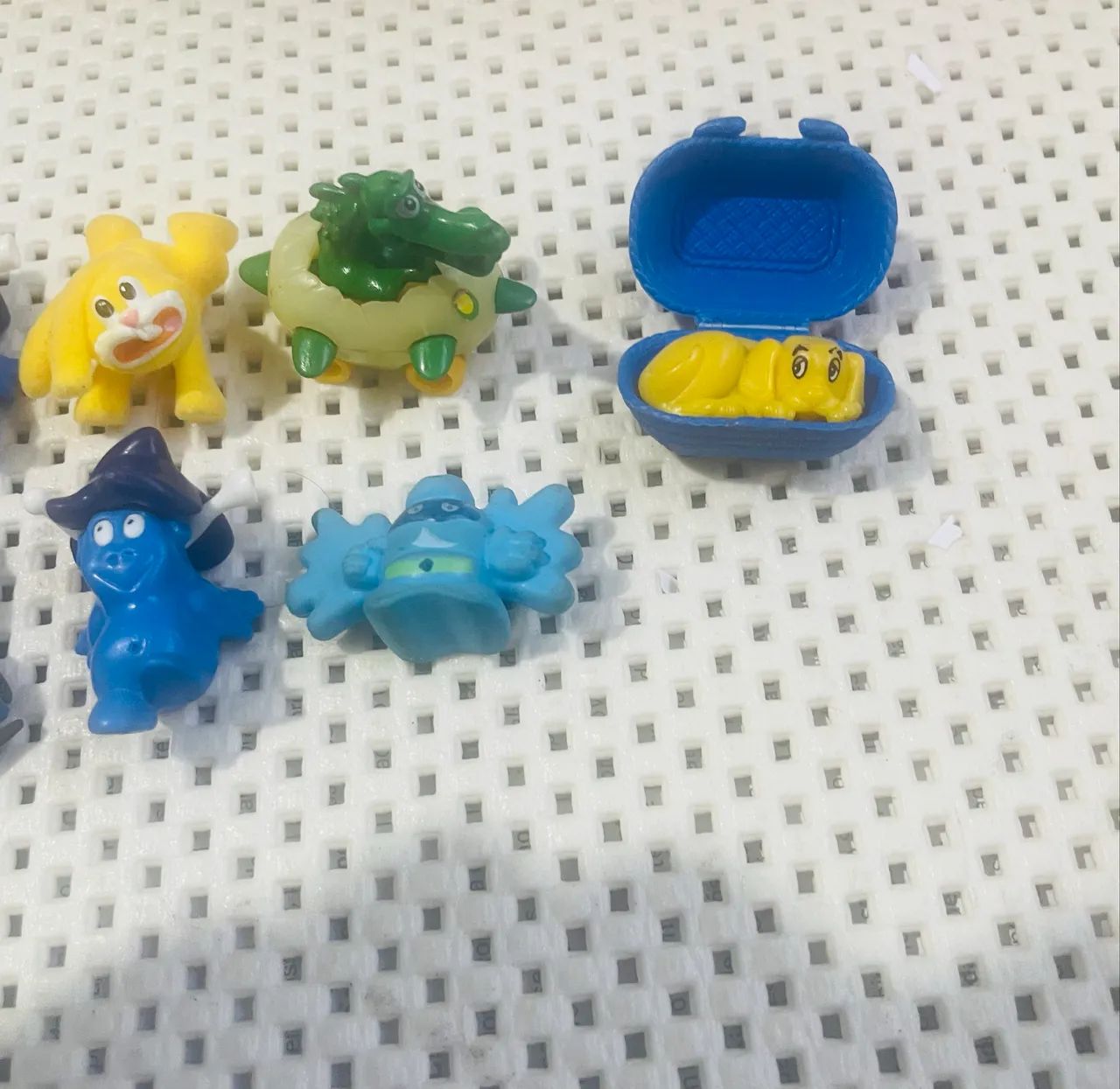 Lote brinquedos Kinder Ovo - Foto 2