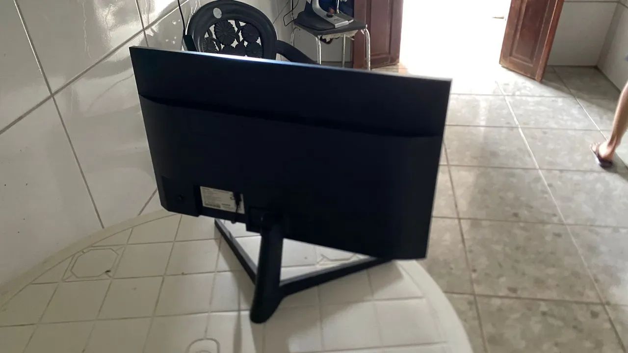 monitor samsung para retirada de peças - Foto 4