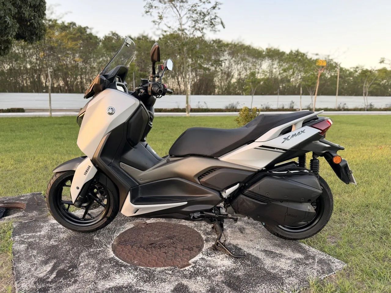 Yamaha Xmax 250 connected abs 2025 - Foto 2