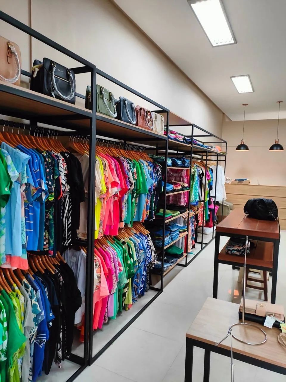 Arara para roupas - Cabideiro 3,00 x 2,25 m - Foto 3