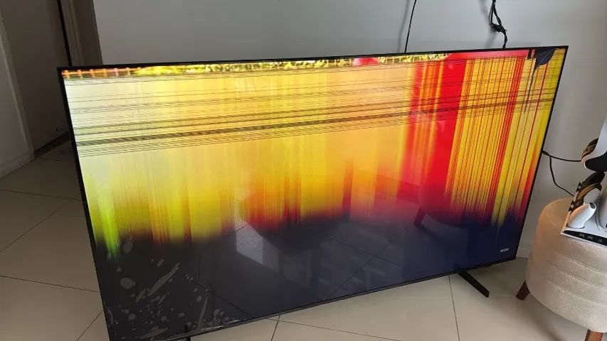 Smart TV Samsung 70 Polegadas com Defeito - Para Retirada de Peças