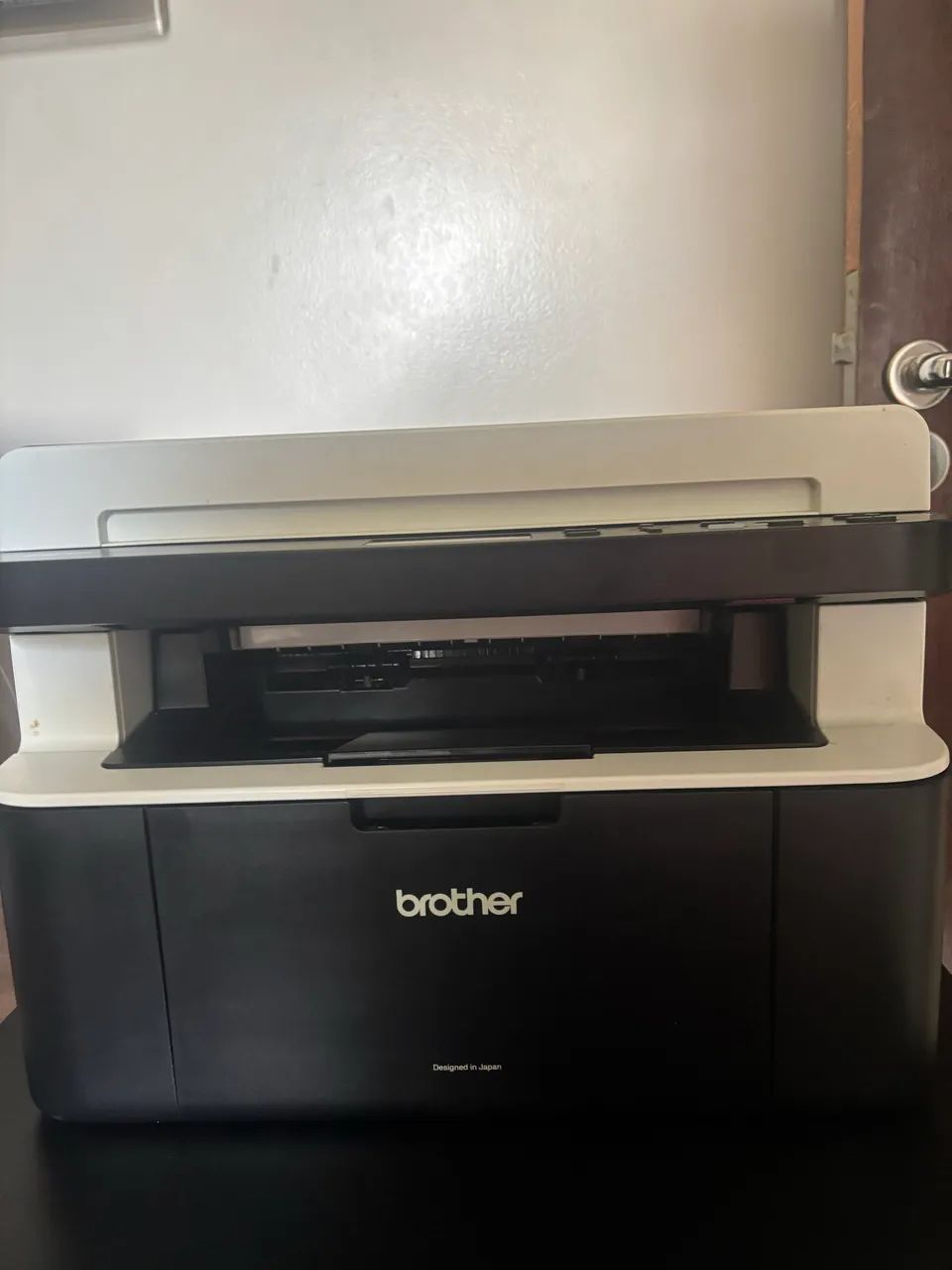 Impressora monocromática Brother DCP 1617NW - Foto 2