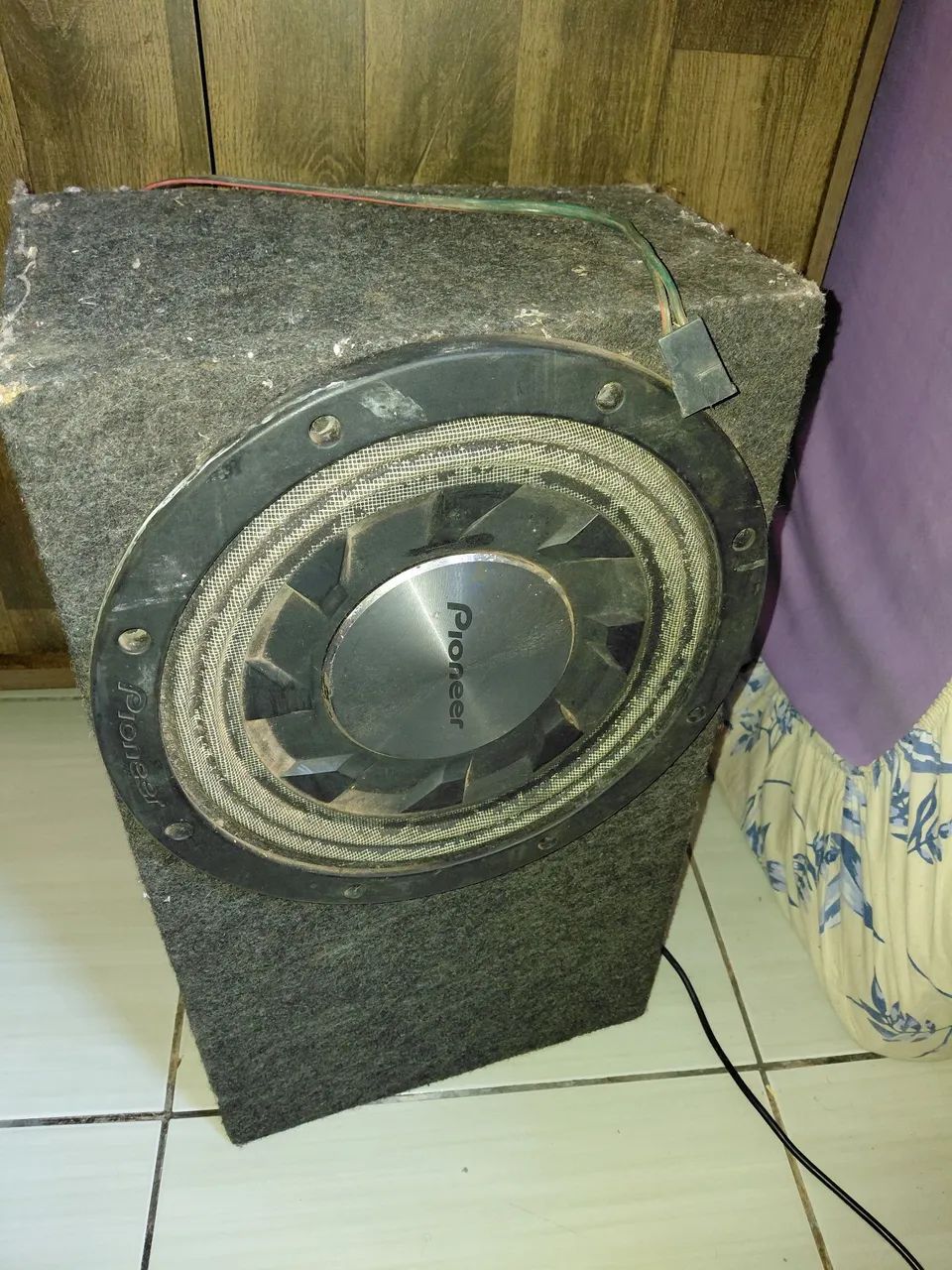 Som Subwoofer Pioneer TS-SW1241D