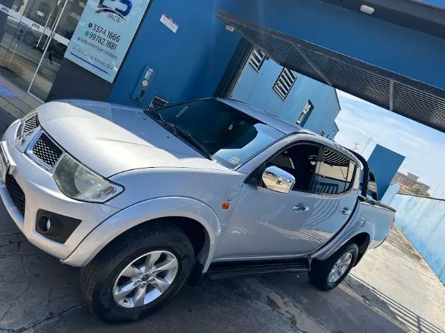 Mitsubishi L200 L200 Triton HPE 3.5 CD V6 24V Flex Aut. 2012