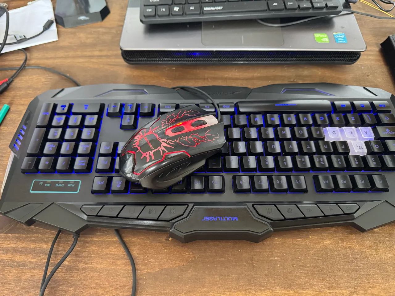 Teclado + Mouse Gamer Multilaser Lightning TC195 - Foto 3