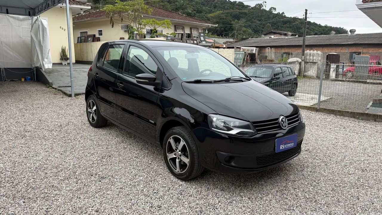 Volkswagen Fox 1.0 MI Total Flex 8V 5P 2012 - Foto 5