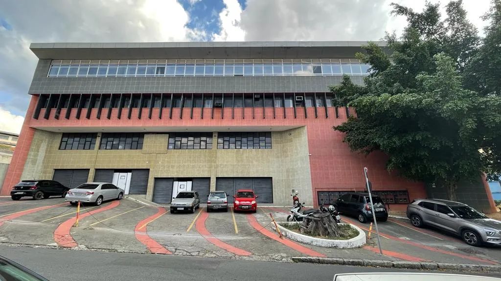 Prédio comercial São Cristóvão BH - Foto 2