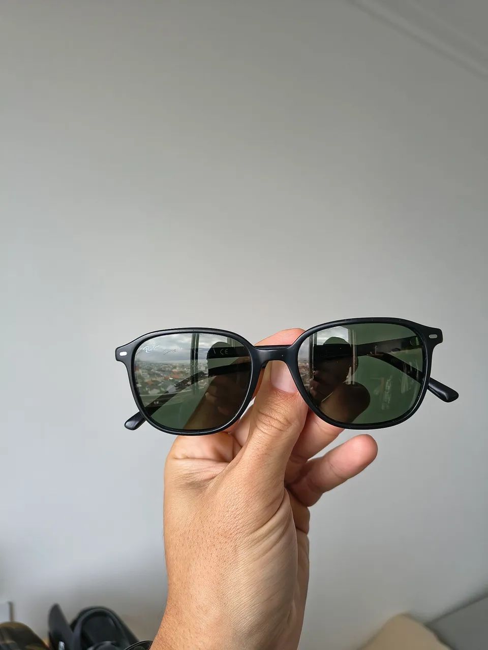 Óculos de Sol Ray-Ban Elliot Usado - Foto 3
