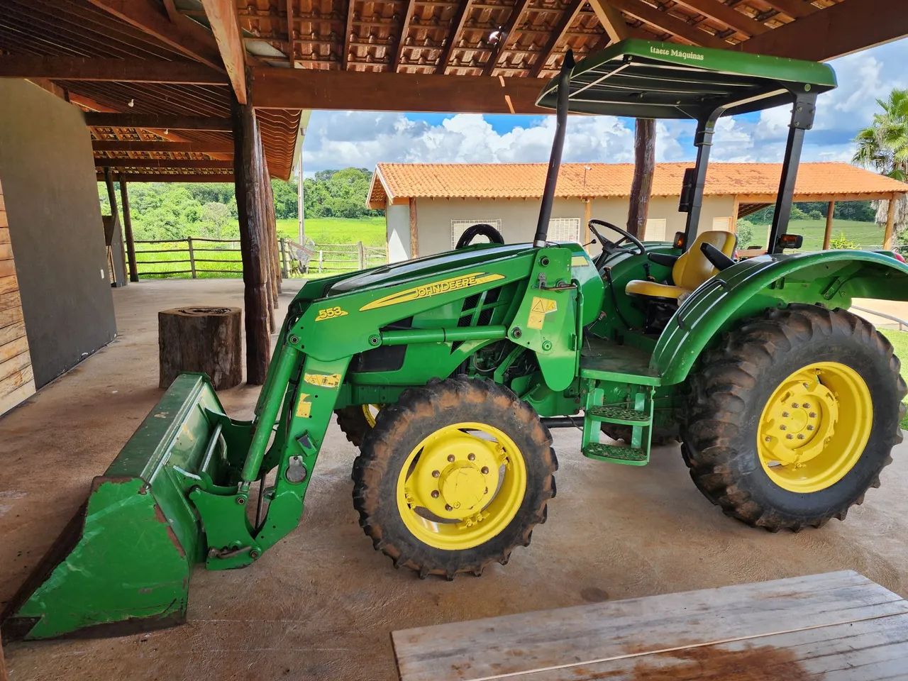 Trator John Deere TR5070E 1.700 horas somente