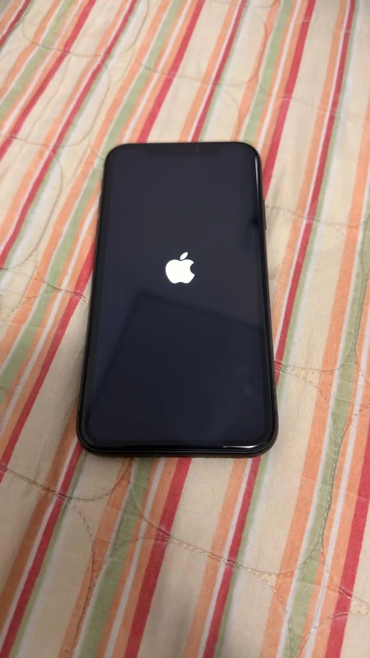 iPhone 11 128GB Preto + Caixa Original | R$ 999