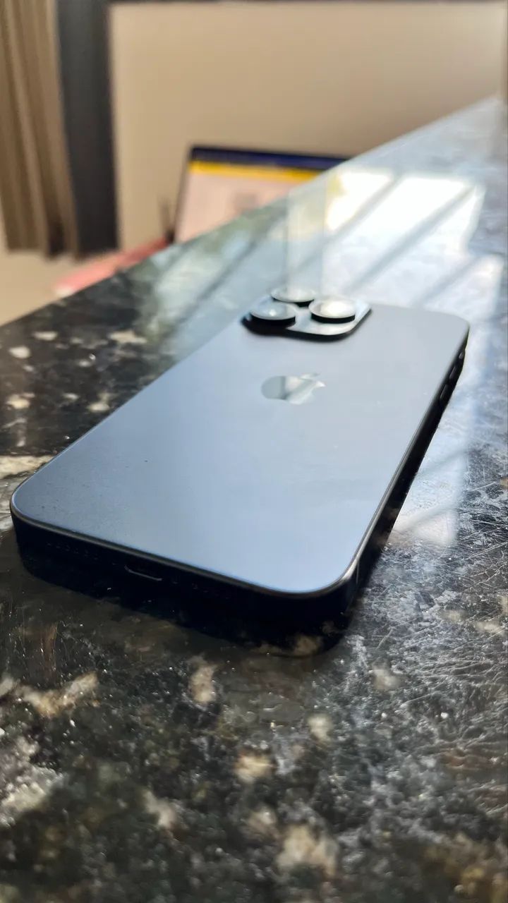 iPhone 15 Pro Max - Foto 4