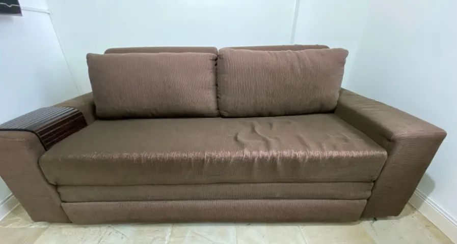 Sofá cama 4 lugares  marrom ( Fiorella Design Móveis ) com  2,17 cm de largura. - Foto 2