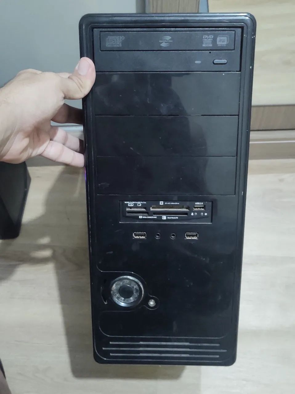 Gabinete micro ATX Usado - Foto 2