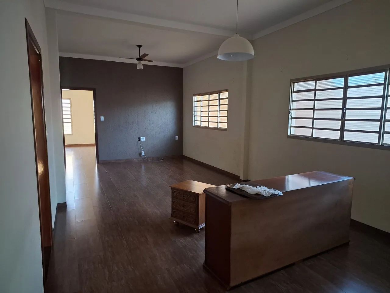 ? OPORTUNIDADE IMPERDÍVEL CASA AMPLA E COMPLETA - Foto 5