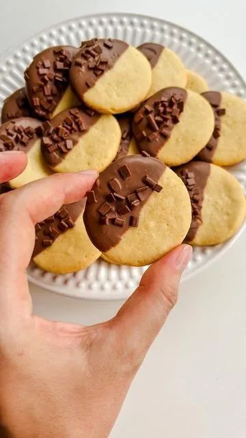 Para tudo - Bolacha com chocolate 
