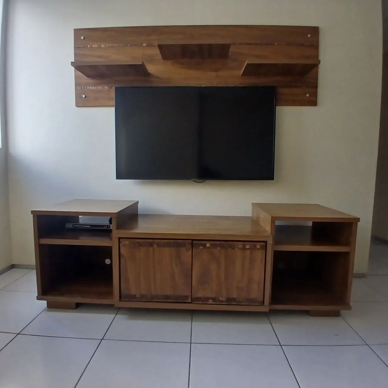 Sofá, Rack, Painel e Poltronas (PRA VENDER HOJE) - Foto 4