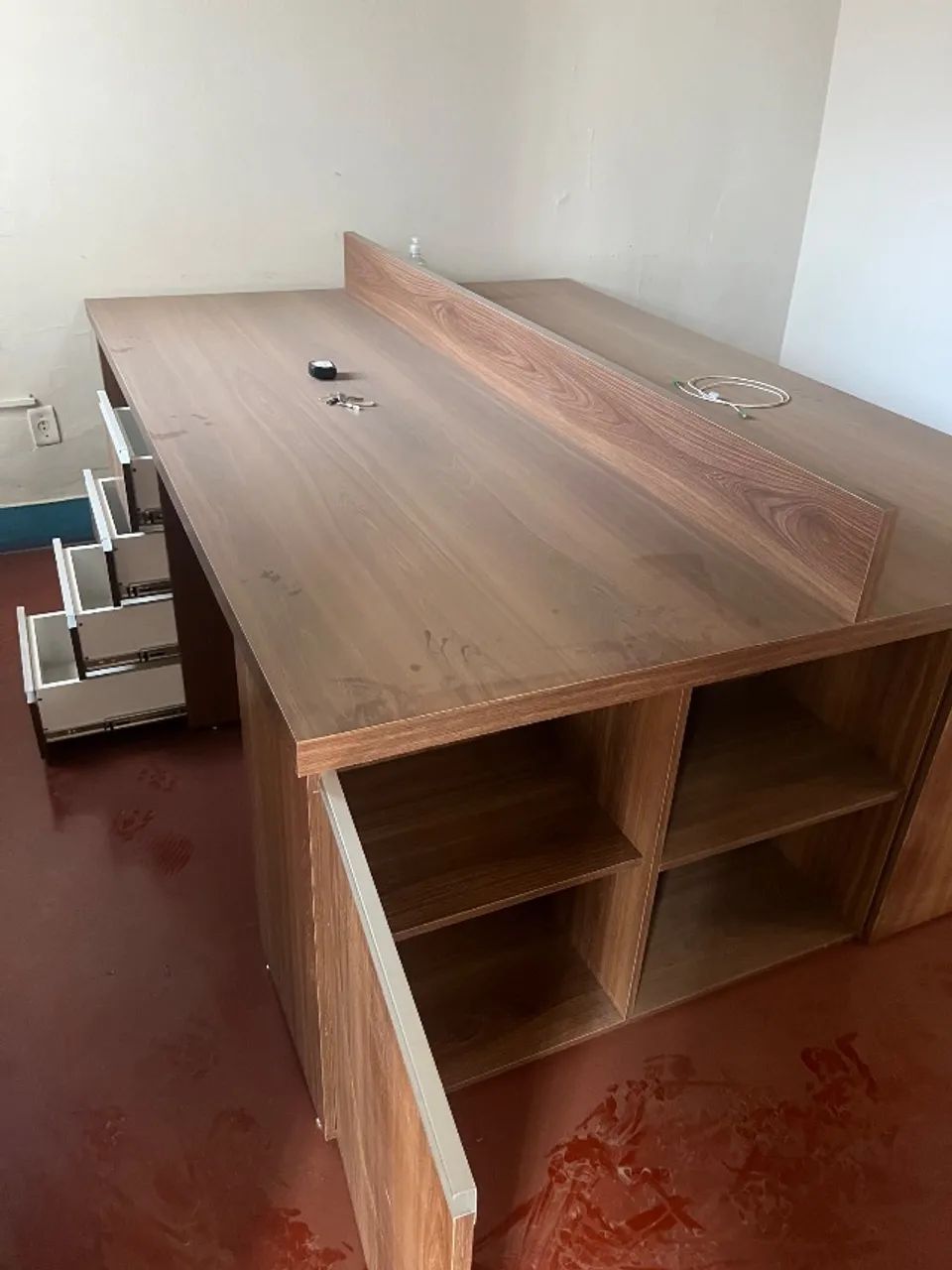 Mesa, 4 módulos de trabalho/estudo. - Foto 4